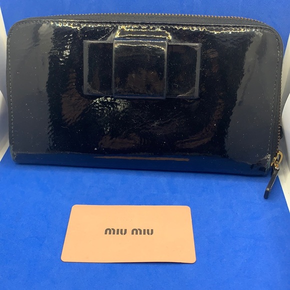 Authentic MIU MIU long wallet patent leather zippy zippered bow - Picture 1 of 9